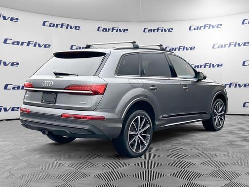 2020 Audi Q7 55 Premium Plus