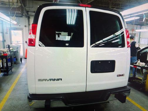 2021 GMC Savana 2500 Work Van