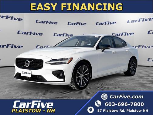 2022 Volvo S60 T5 Momentum