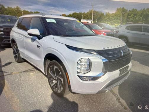 2023 Mitsubishi Outlander PHEV SEL