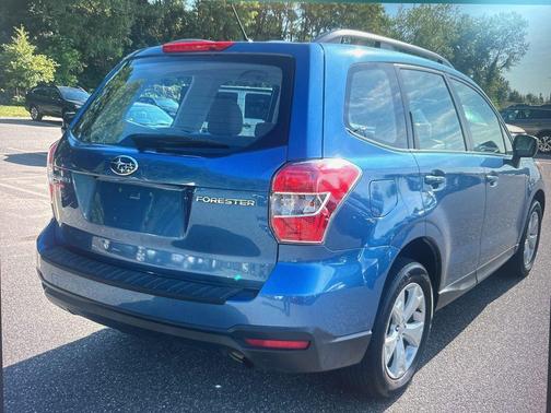 2015 Subaru Forester 2.5i