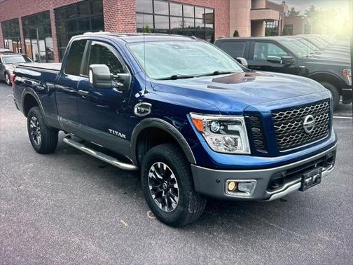 2017 Nissan Titan PRO-4X