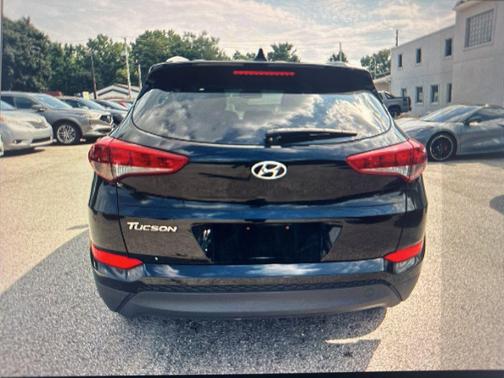 2017 Hyundai TUCSON SE Plus