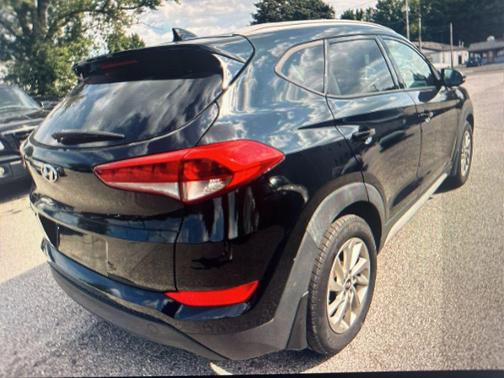 2017 Hyundai TUCSON SE Plus