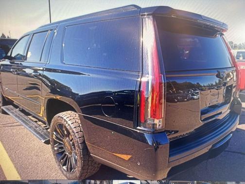 2017 Cadillac Escalade ESV Platinum