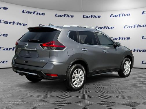 2020 Nissan Rogue SV