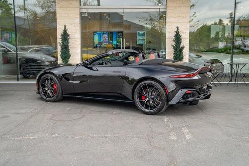 2021 Aston Martin Vantage Roadster