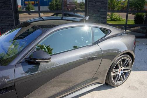 2019 Jaguar F-TYPE R