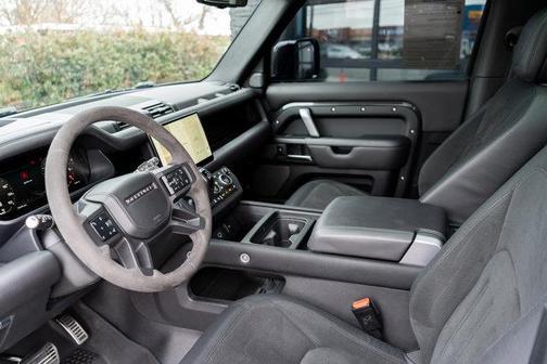 2023 Land Rover Defender 90 Carpathian Edition