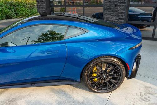 2022 Aston Martin Vantage Coupe