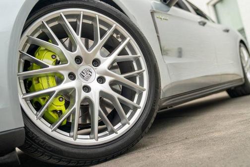 2018 Porsche Panamera E-Hybrid 4