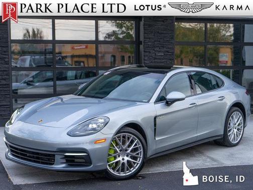 2018 Porsche Panamera 4