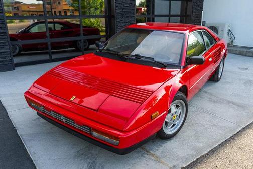 1987 Ferrari Mondial 3.2
