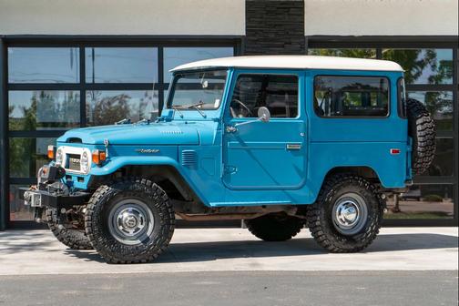 Sky Blue 1976 Toyota Land Cruiser Base