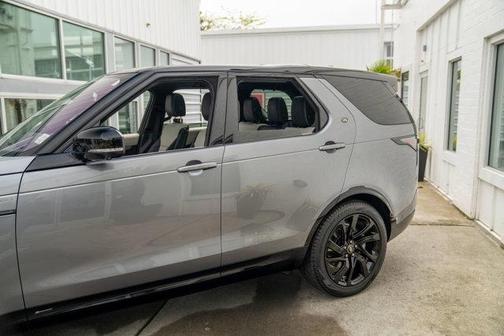 2021 Land Rover Discovery P300 S R-Dynamic