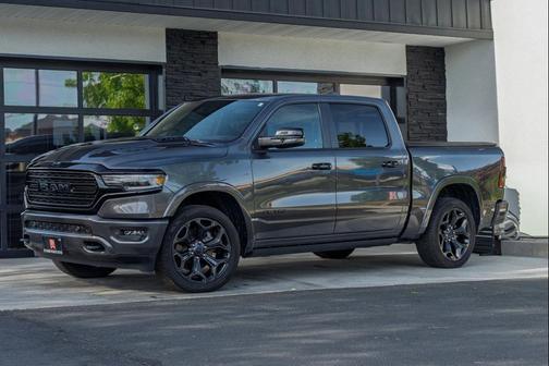 Granite Crystal Metallic Clearcoat 2023 RAM 1500 Limited