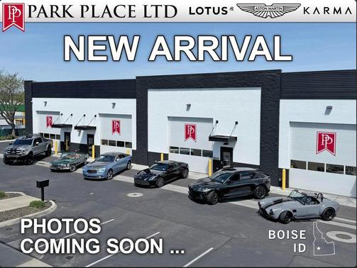 Azure Gray Metallic Tri-Coat 2025 Ford Bronco Outer Banks