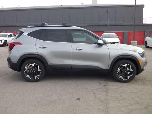 Steel Gray 2026 Kia Seltos EX