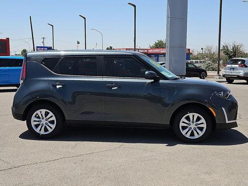 Gravity Gray 2025 Kia Soul LX