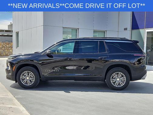 Mosaic Black Metallic 2025 Chevrolet Traverse LT