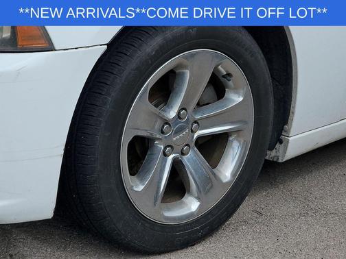 Bright White Clearcoat 2014 Dodge Charger SE