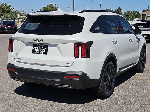 Snow White 2026 Kia Sorento Hybrid SX Prestige