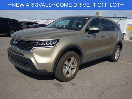 Crystal Beige 2021 Kia Sorento LX