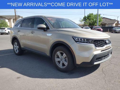 Crystal Beige 2021 Kia Sorento LX