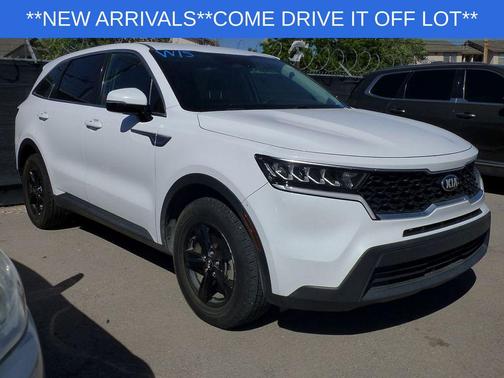 Glacial White Pearl 2021 Kia Sorento LX