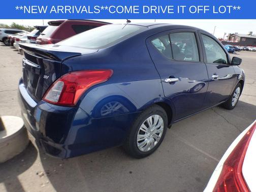 Deep Blue Pearl 2019 Nissan Versa 1.6 SV