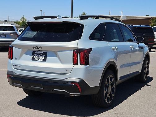 Ivory Silver 2026 Kia Sorento SX