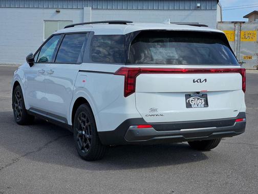 Snow White 2026 Kia Carnival Hybrid SX