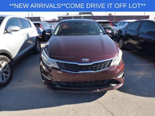 Sangria 2019 Kia Optima LX