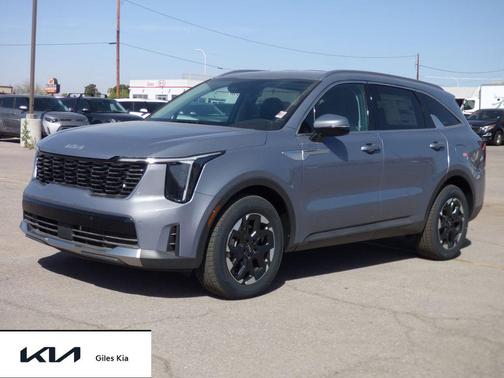 Everlasting Silver 2025 Kia Sorento S