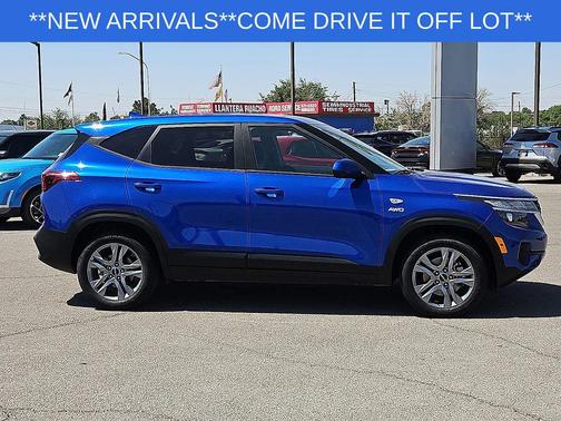 Neptune Blue 2023 Kia Seltos LX
