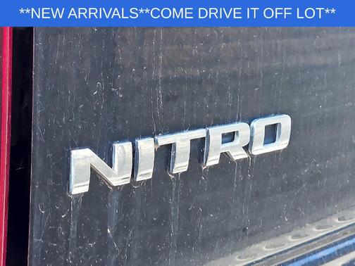Brilliant Black Crystal Pearlcoat 2008 Dodge Nitro SXT