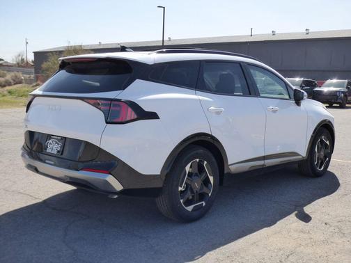 2026 Kia Sportage SX