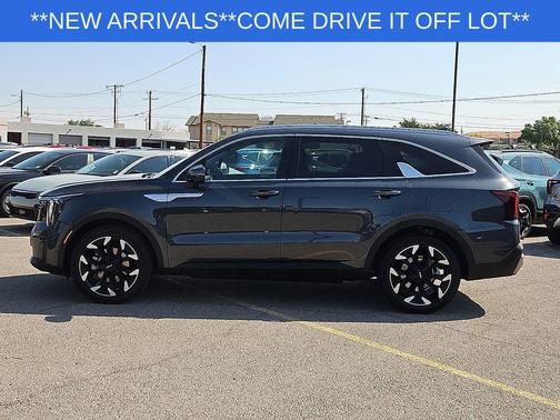 Gravity Grey 2025 Kia Sorento EX