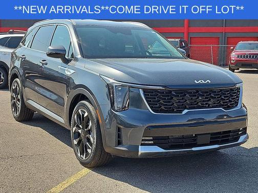 Gravity Grey 2025 Kia Sorento EX