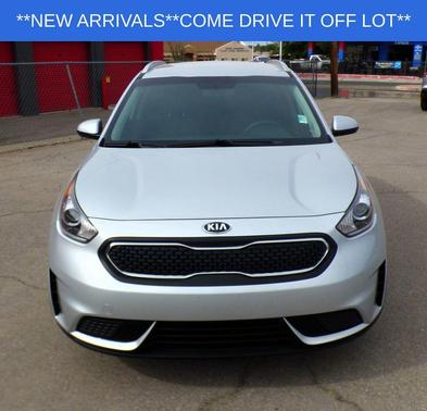Silky Silver 2019 Kia Niro LX