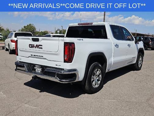 Summit White 2025 GMC Sierra 1500 SLT
