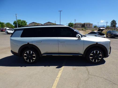 Ivory Silver 2027 Kia Telluride S