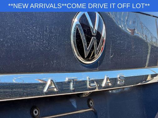 Charcoal 2021 Volkswagen Atlas 3.6L SE w/Technology