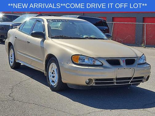 Champagne Beige Metallic 2005 Pontiac Grand Am SE