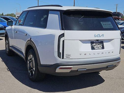 White Pearl 2027 Kia Telluride Hybrid EX