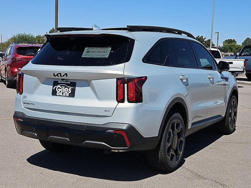 Ivory Silver 2026 Kia Sorento SX