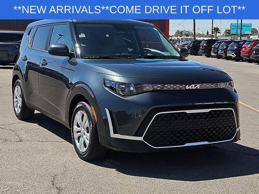 Gravity Gray 2025 Kia Soul LX