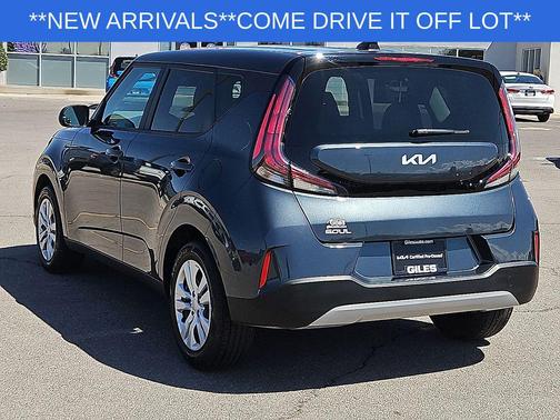 Gravity Gray 2025 Kia Soul LX