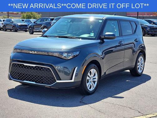 Gravity Gray 2025 Kia Soul LX