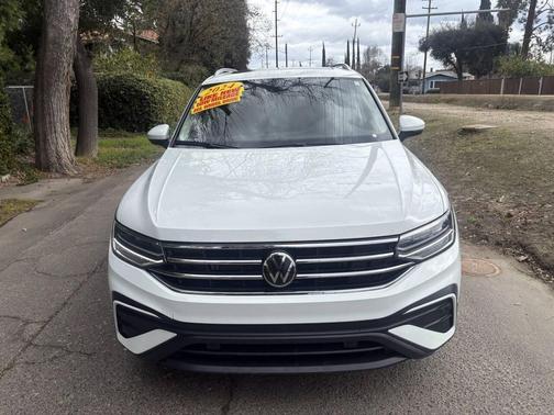 2024 Volkswagen Tiguan 2.0T SE 4MOTION